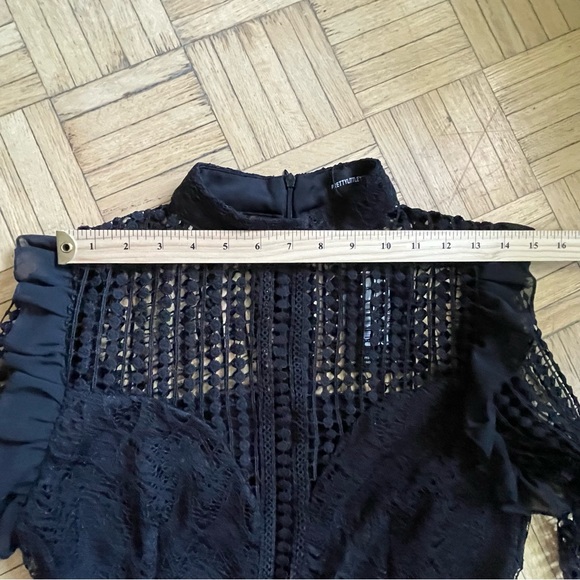 PrettyLittleThing Night Classy Dress - Picture 9 of 13